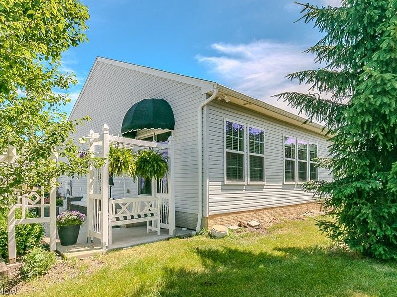 9072 Devonshire Drive, Olmsted Falls, OH 44138 Photo 34