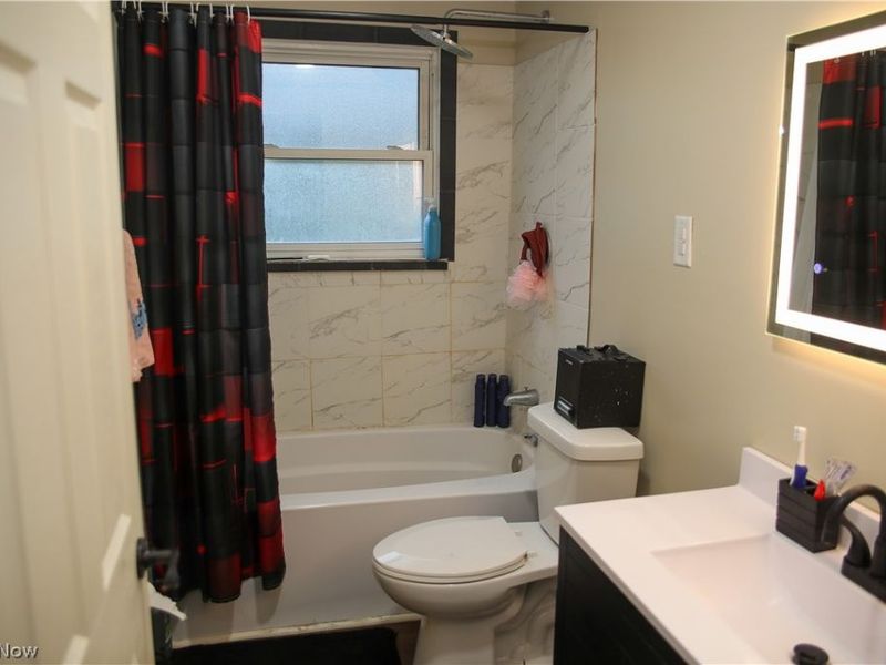 1258 Vane Avenue, Akron, OH 44310 Photo 10
