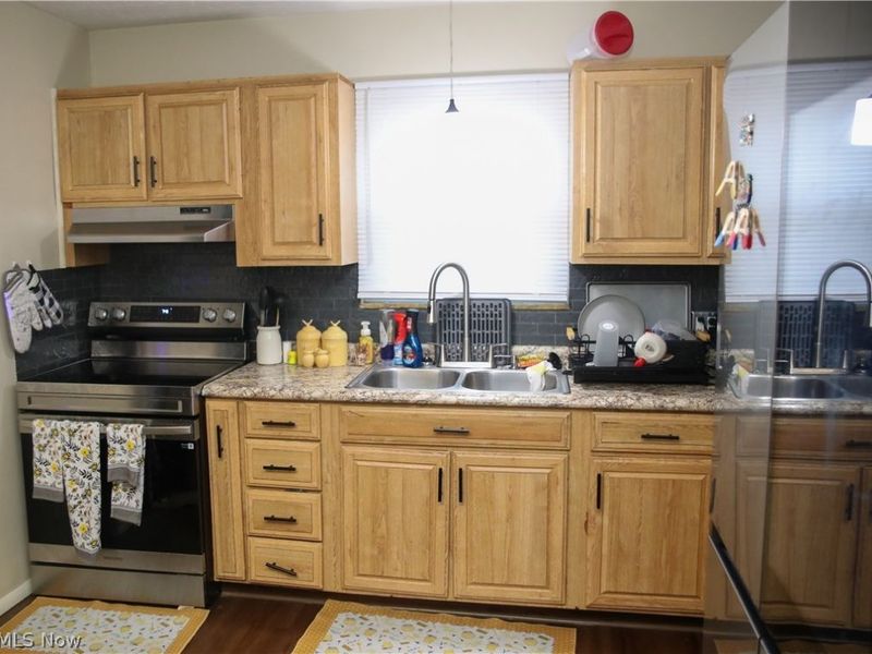 1258 Vane Avenue, Akron, OH 44310 Photo 4