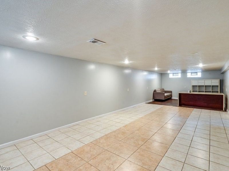 5833 Stumph Road , Parma Heights, OH 44130 Photo 20