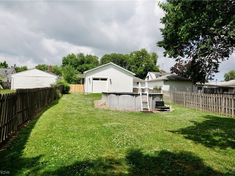 1325 Elmwood Road, Mayfield Heights, OH 44124 Photo 10
