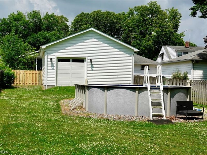 1325 Elmwood Road, Mayfield Heights, OH 44124 Photo 9
