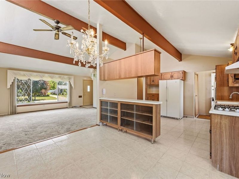 1226 Golden Gate Boulevard , Mayfield Heights, OH 44124 Photo 14