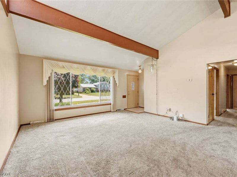 1226 Golden Gate Boulevard , Mayfield Heights, OH 44124 Photo 15