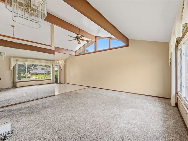 1226 Golden Gate Boulevard , Mayfield Heights, OH 44124 Photo 19
