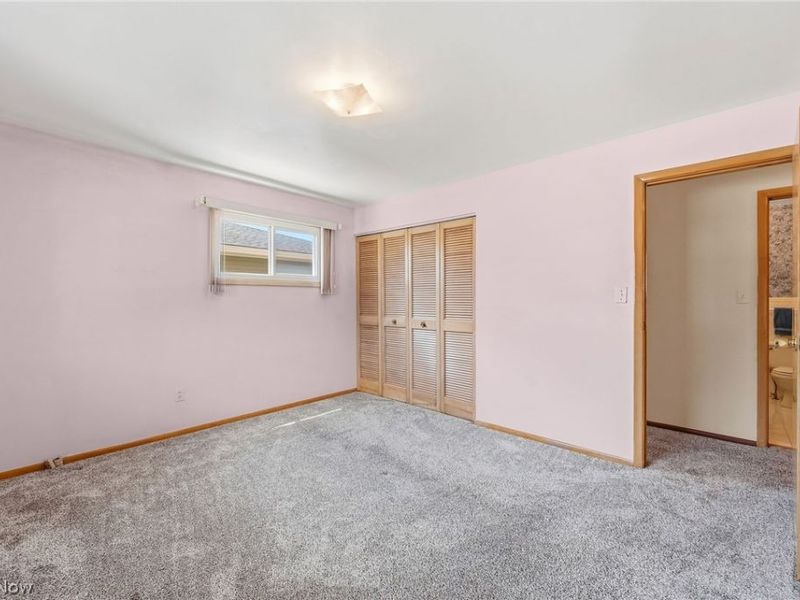 1226 Golden Gate Boulevard , Mayfield Heights, OH 44124 Photo 25