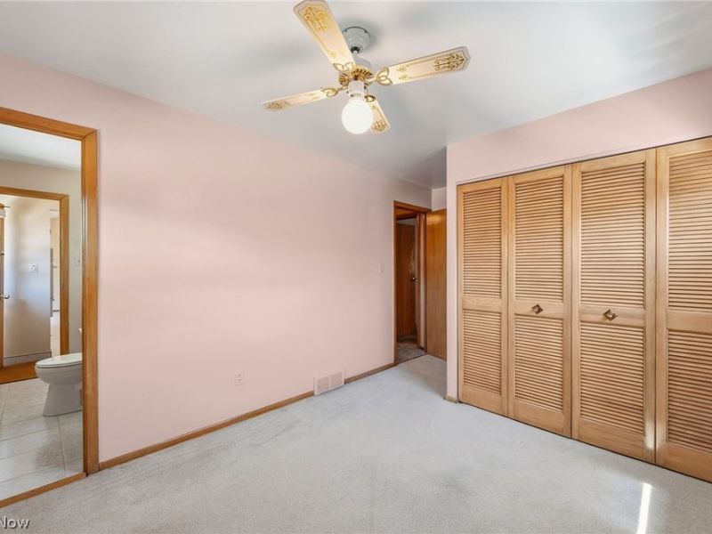 1226 Golden Gate Boulevard , Mayfield Heights, OH 44124 Photo 30