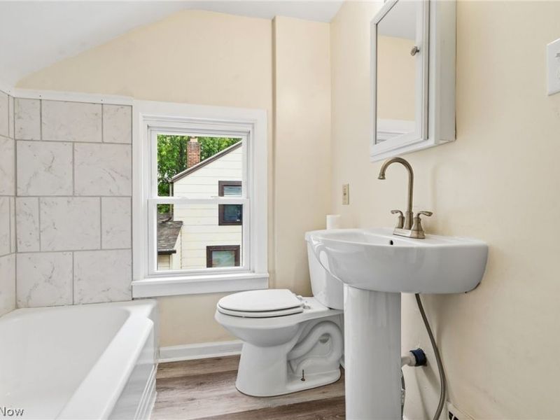 445 Oak Avenue , Alliance, OH 44601 Photo 13