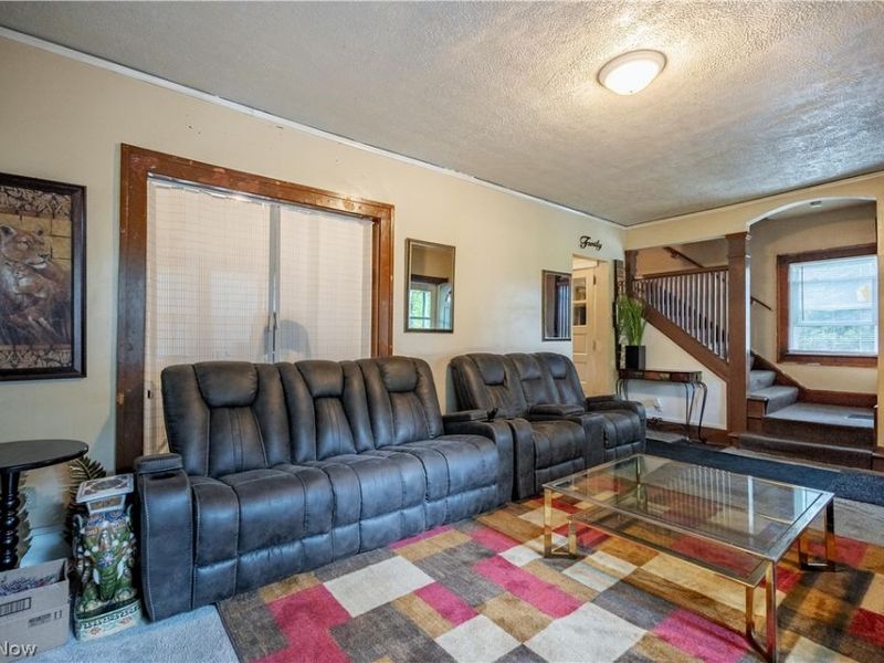 531 Fernwood Drive, Akron, OH 44320 Photo 10
