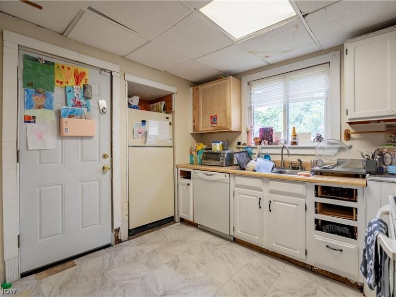 1214 W Wilbeth Road , Akron, OH 44314 Photo 11