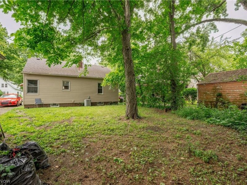 892 Hayden Avenue , Akron, OH 44320 Photo 8