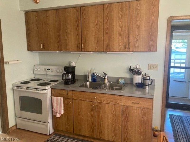 13120 Kirton Avenue , Cleveland, OH 44135 Photo 2