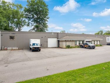 4331 S Cleveland Massillon Road, Norton, OH 44203