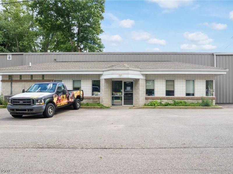 4331 S Cleveland Massillon Road, Norton, OH 44203 Photo 2