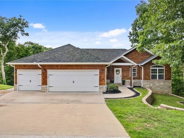 25 Halifax Lane , Bella Vista, AR 72714