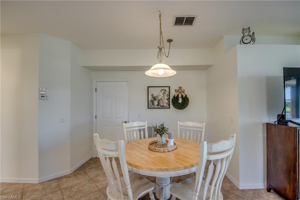 9321 Alamander Ct, Unit 204, Fort Myers, FL 33919 Photo