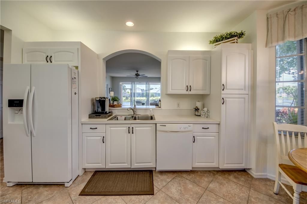9321 Alamander Ct, Unit 204, Fort Myers, FL 33919 Photo