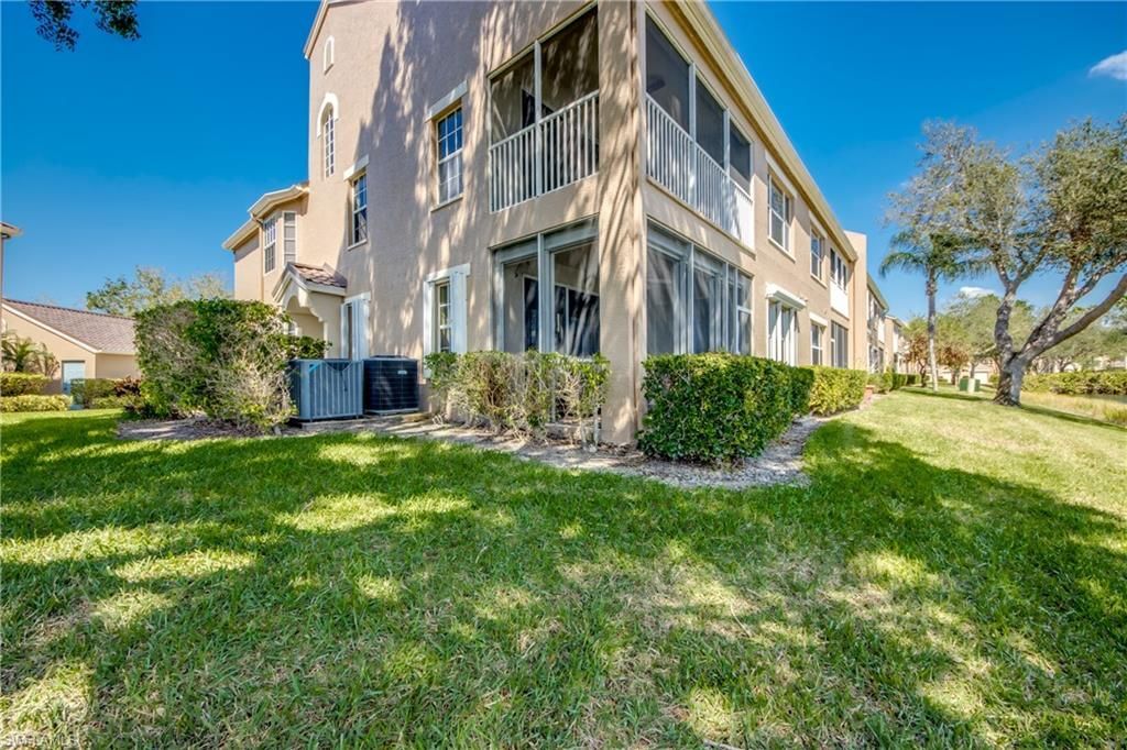 9321 Alamander Ct, Unit 204, Fort Myers, FL 33919 Photo