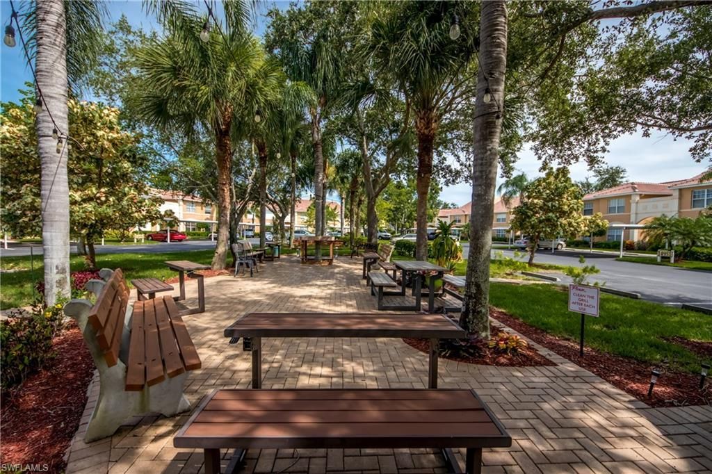 9321 Alamander Ct, Unit 204, Fort Myers, FL 33919 Photo