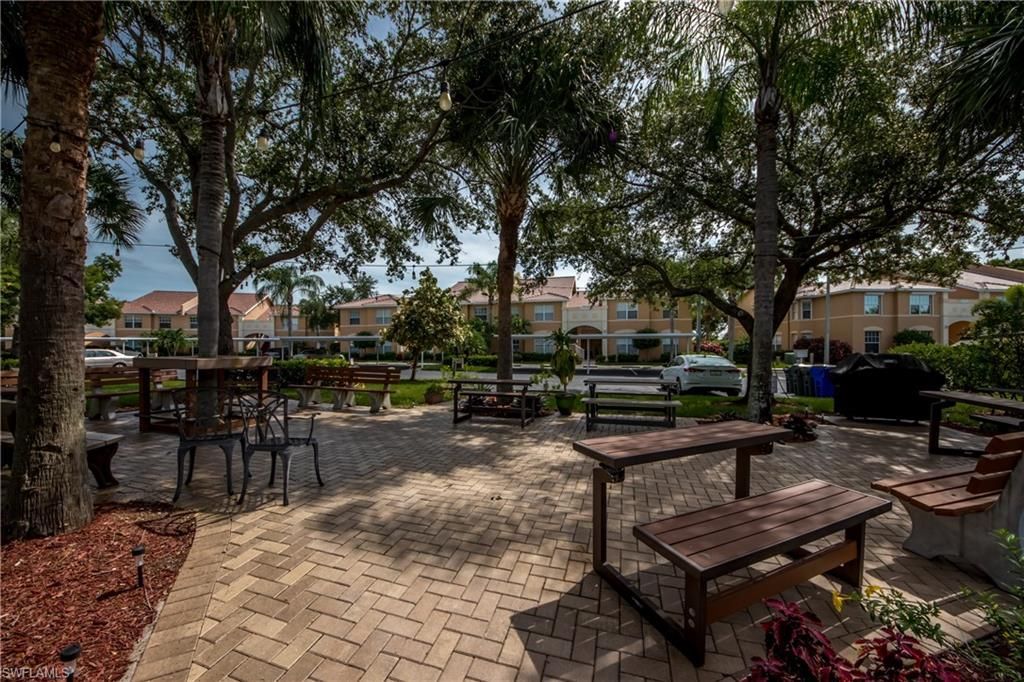 9321 Alamander Ct, Unit 204, Fort Myers, FL 33919 Photo