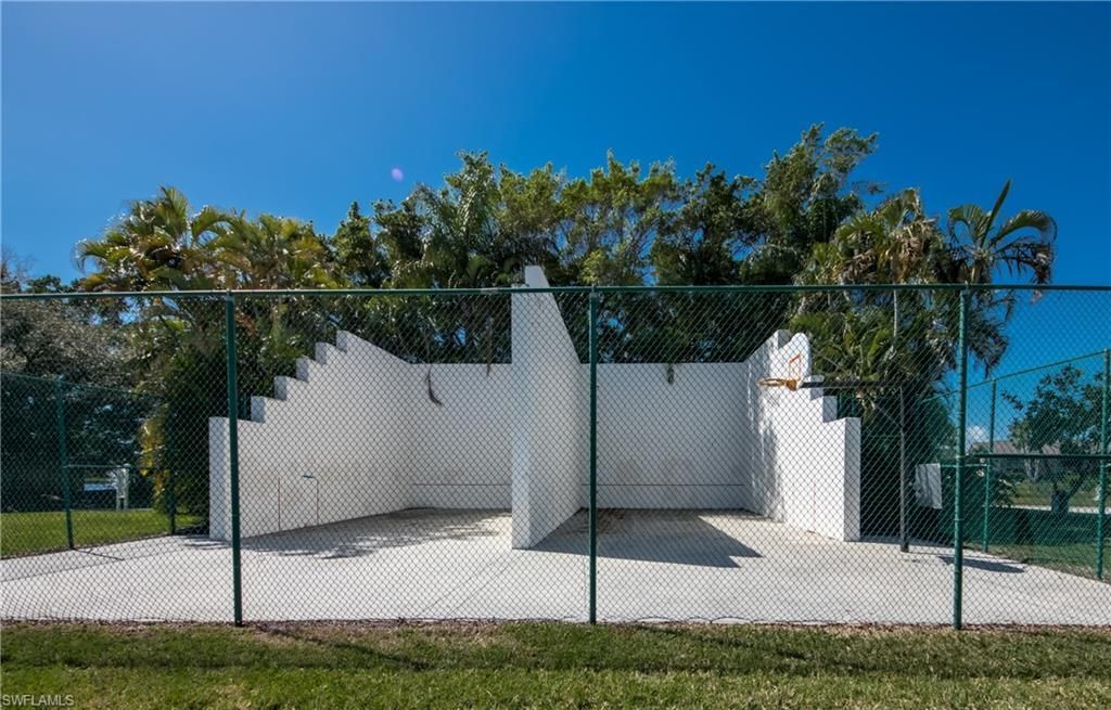 9321 Alamander Ct, Unit 204, Fort Myers, FL 33919 Photo