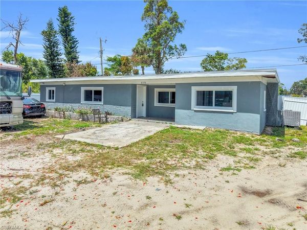 8396 Sevigny DR , NORTH FORT MYERS, FL 33917