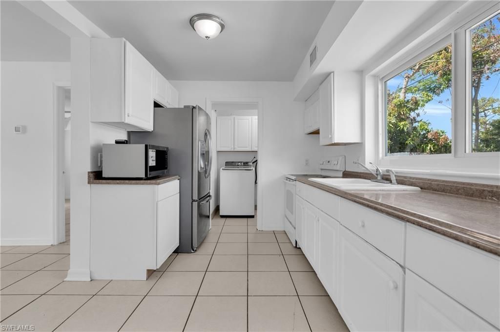 8396 Sevigny Dr , North Fort Myers, FL 33917 Photo