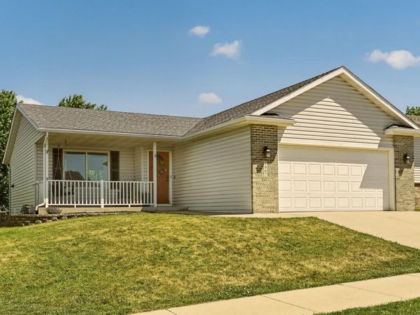 5867 Kingsbury Drive NW, Rochester, MN 55901