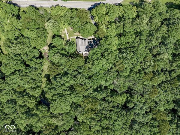8194 Center Lake Road, Nineveh, IN 46164