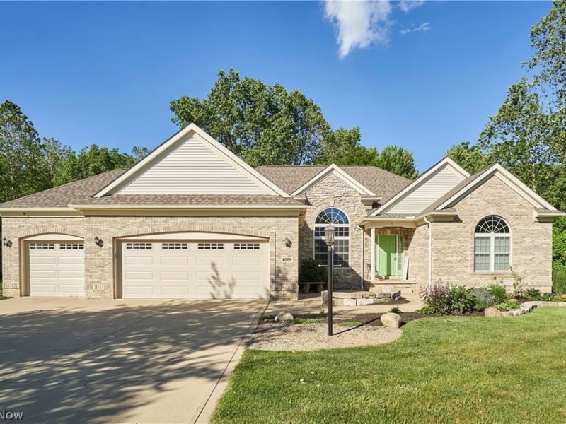 4068 Forest Run Circle , Medina, OH 44256 Photo 1
