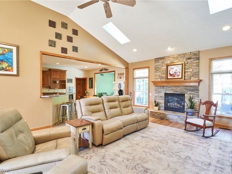 4068 Forest Run Circle , Medina, OH 44256 Photo 4