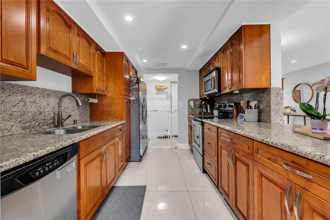 13340 SW 88th Ter, Unit D, Miami, FL 33186 Photo