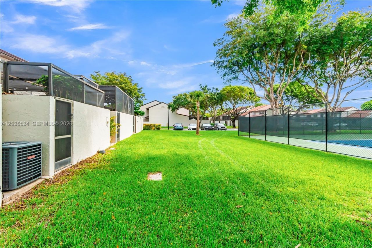 13340 SW 88th Ter, Unit D, Miami, FL 33186 Photo
