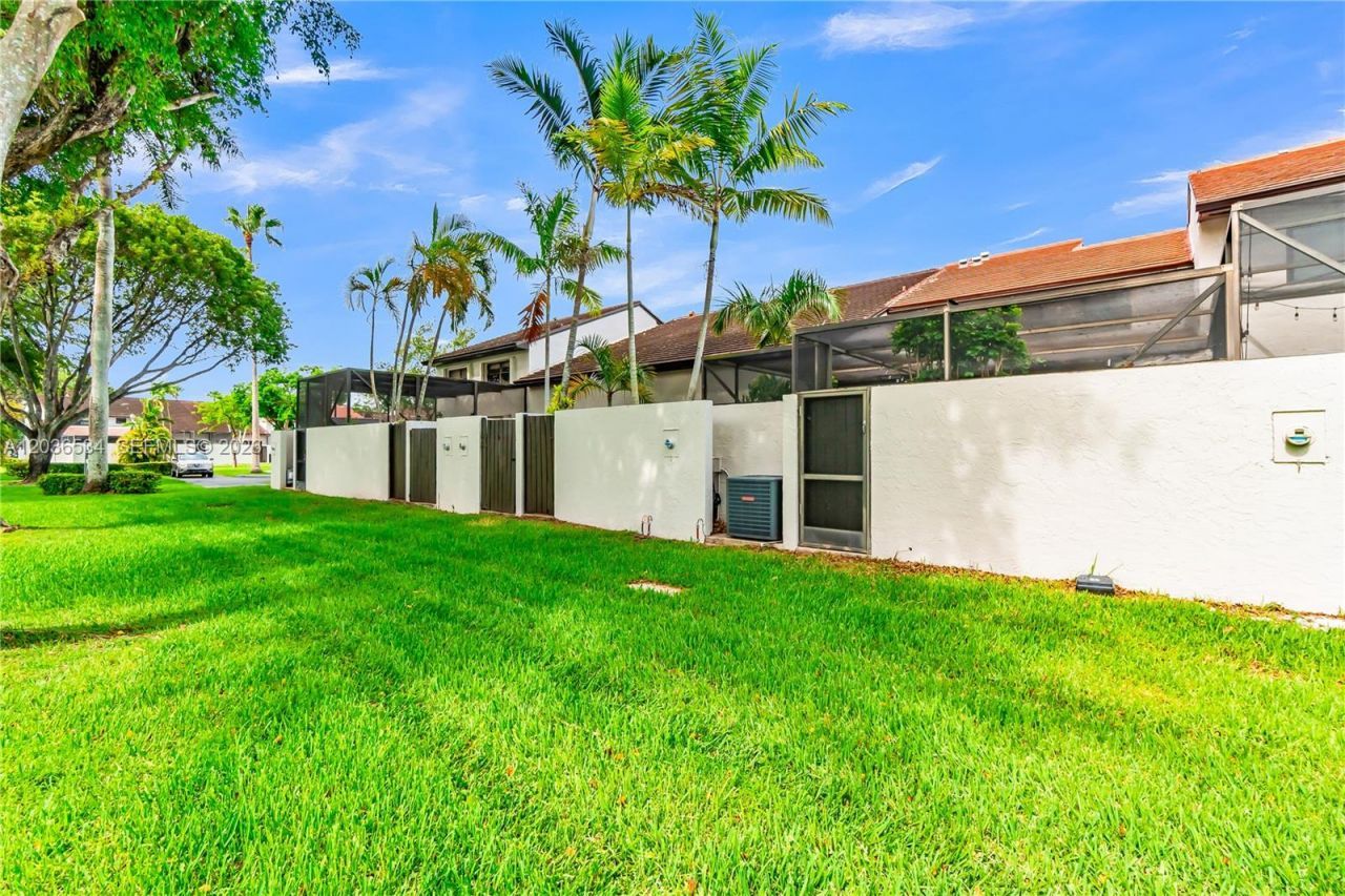 13340 SW 88th Ter, Unit D, Miami, FL 33186 Photo