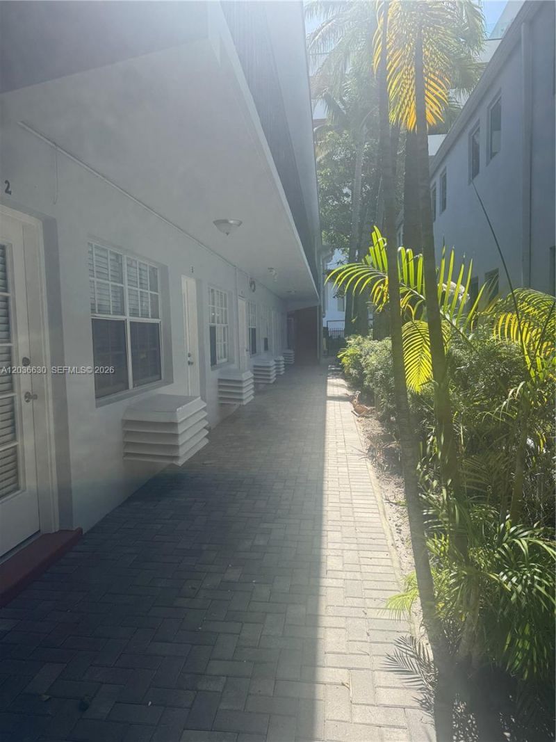 1611 West Ave, Unit 10, Miami Beach, FL 33139 Photo
