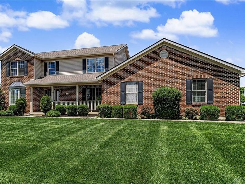 570 Brookmeade Court, Troy, OH 45373 Photo 3