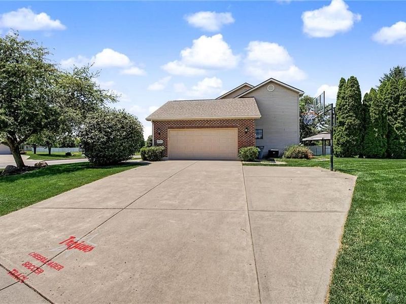570 Brookmeade Court, Troy, OH 45373 Photo 71