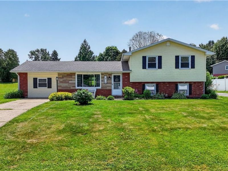 1818 Kenwood Drive , Orrville, OH 44667 Photo 1