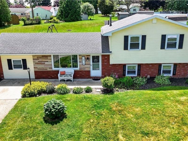 1818 Kenwood Drive, Orrville, OH 44667 Photo 1