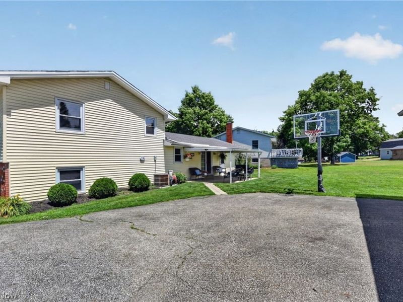 1818 Kenwood Drive, Orrville, OH 44667 Photo 15