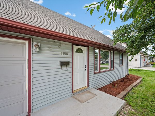 7108 SW 14th Street , Des Moines, IA 50315