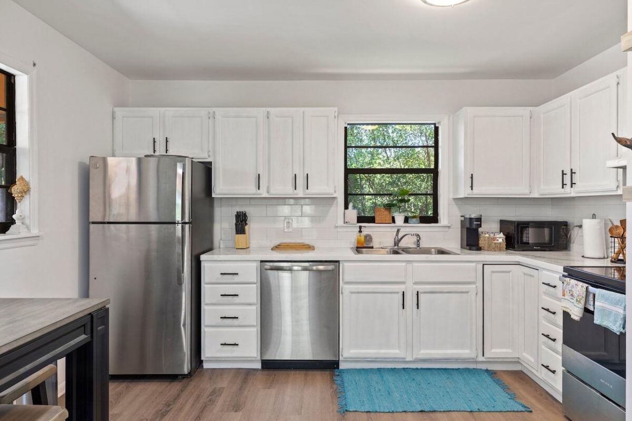 377 Guava Avenue, Marathon, FL 33050 Photo