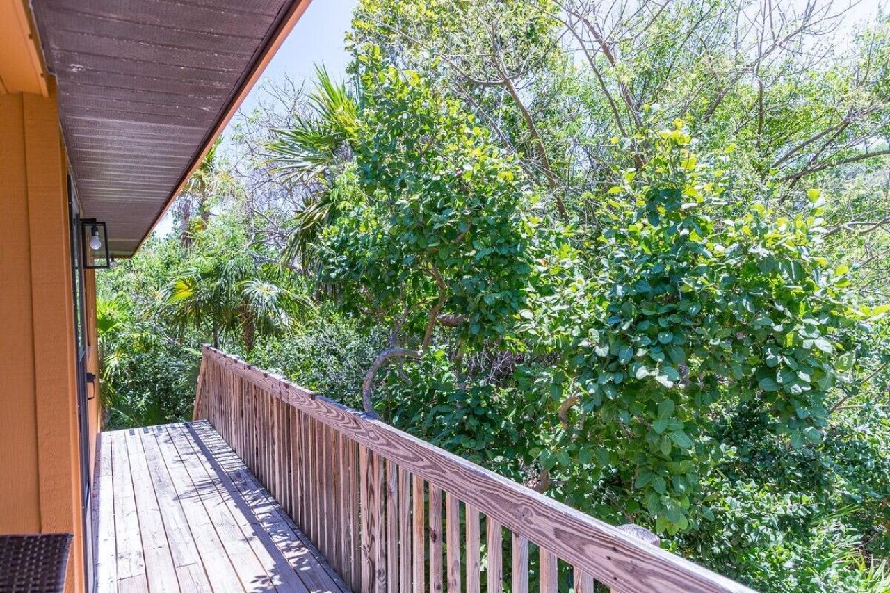 377 Guava Avenue, Marathon, FL 33050 Photo