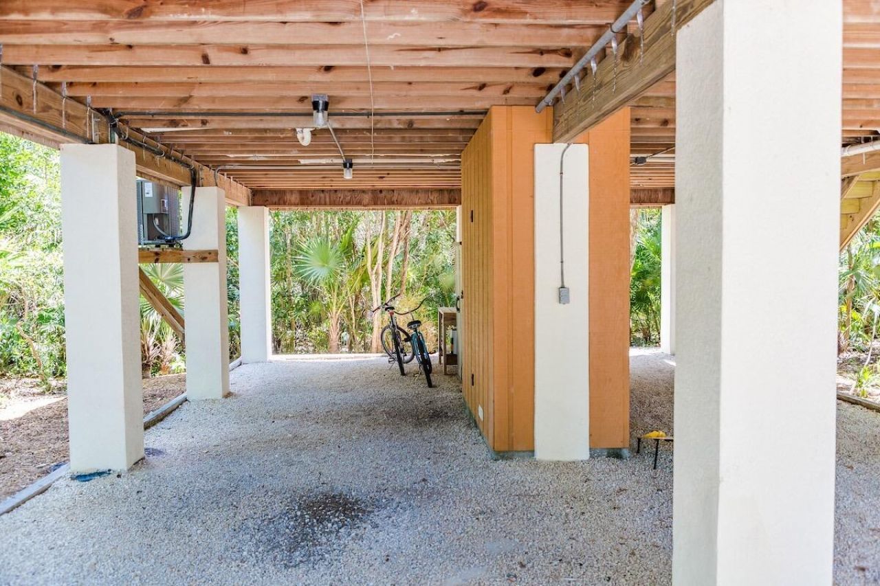 377 Guava Avenue, Marathon, FL 33050 Photo