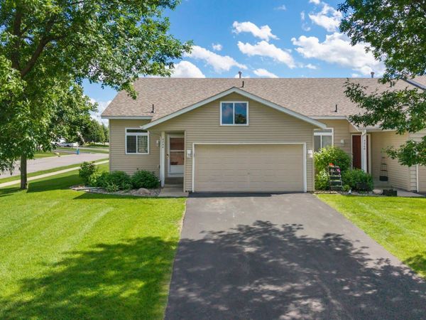 4244 Jarmann Lane, Shakopee, MN 55379