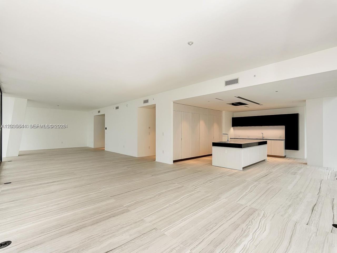 1000 Biscayne Blvd , Unit 4802, Miami, FL 33132 Photo