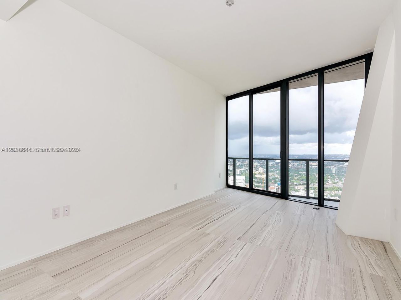 1000 Biscayne Blvd , Unit 4802, Miami, FL 33132 Photo