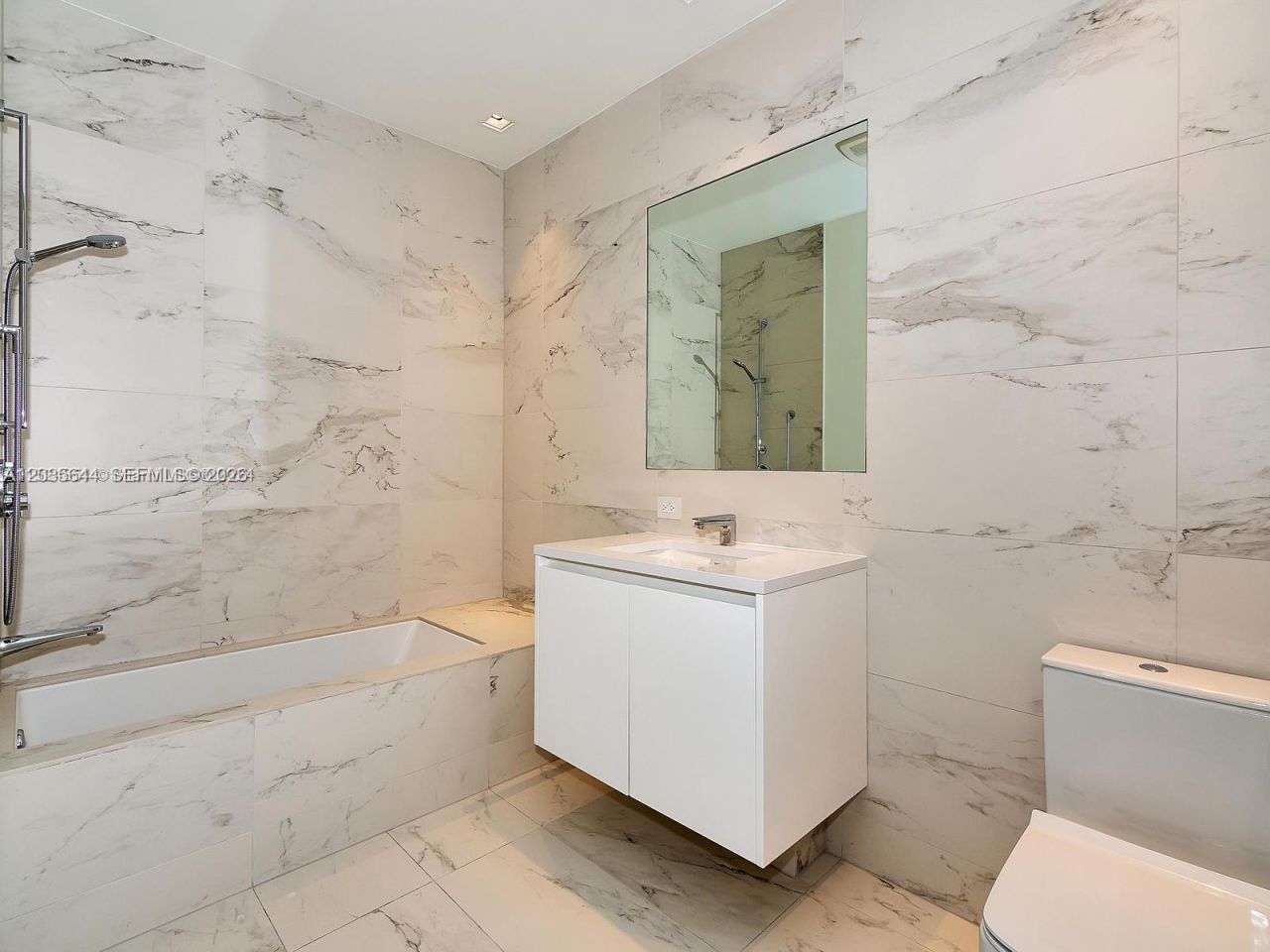 1000 Biscayne Blvd , Unit 4802, Miami, FL 33132 Photo