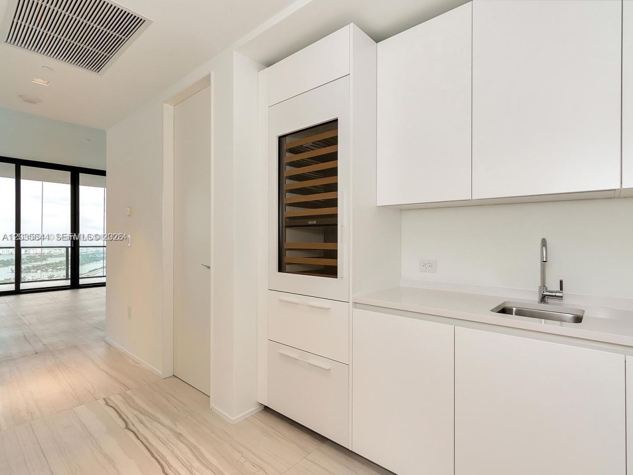 1000 Biscayne Blvd , Unit 4802, Miami, FL 33132 Photo