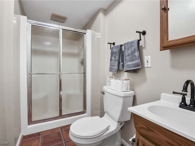 23426 Alexander Road, North Olmsted, OH 44070 Photo 20